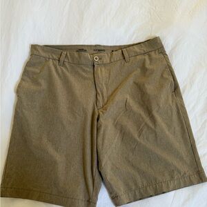 Izod Men's Tan Hybrid Shorts